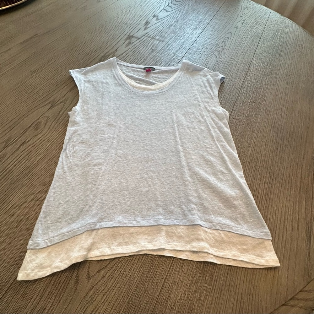 Vince Camuto Layered Hem Tee – Light Blue & White, Flowy Fit